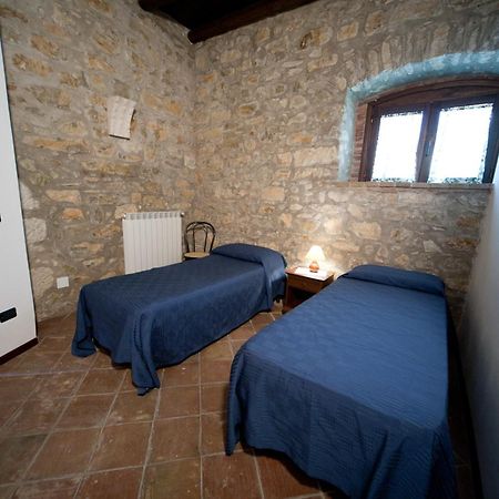 Agriturismo Sant'Agata Piana Degli Albanesi Δωμάτιο φωτογραφία