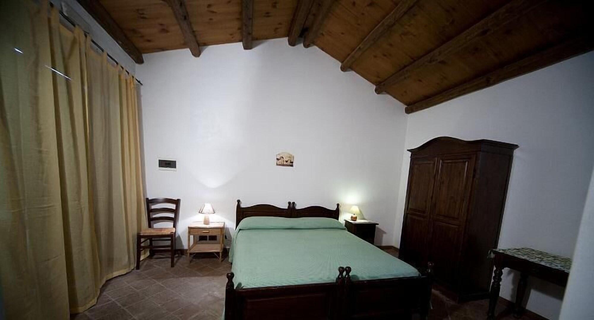 Agriturismo Sant'Agata Piana Degli Albanesi Εξωτερικό φωτογραφία