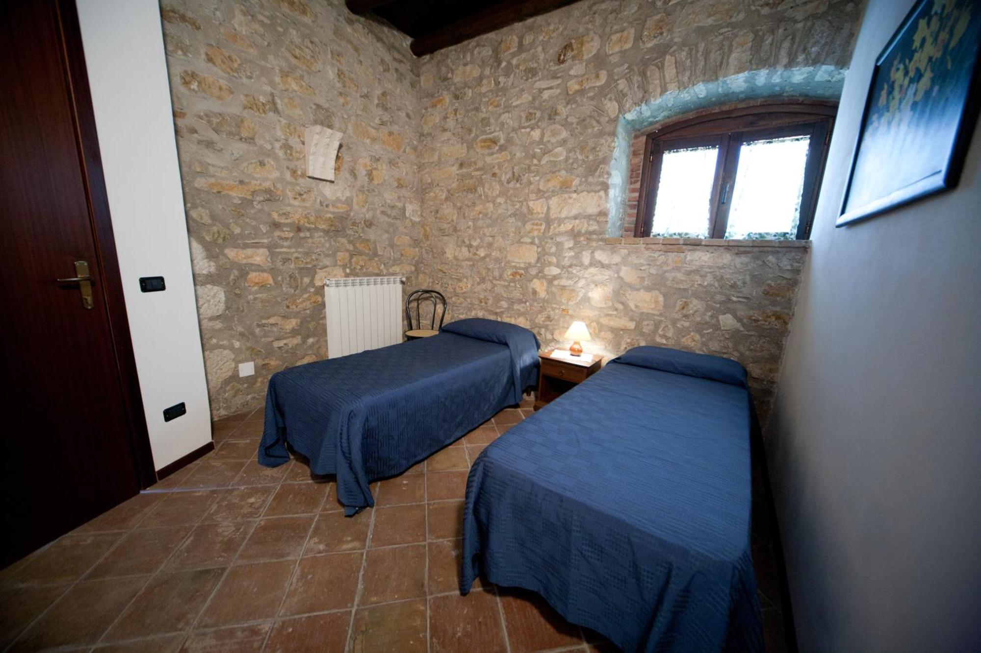 Agriturismo Sant'Agata Piana Degli Albanesi Δωμάτιο φωτογραφία