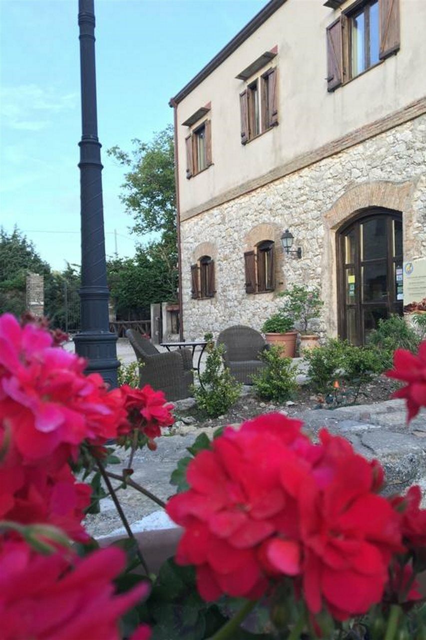 Agriturismo Sant'Agata Piana Degli Albanesi Εξωτερικό φωτογραφία